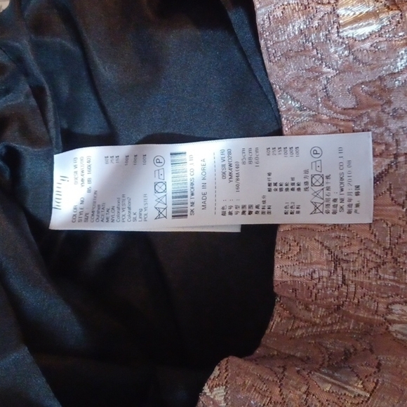 Haniiy lightweight Copper/ metallic one shoulder dress. See measurements. - Picture 10 of 11